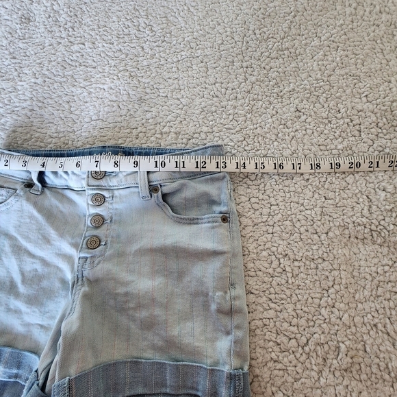 Cat & Jack light wash super stretch shorts with stripes size L button/snap fly - Picture 6 of 9